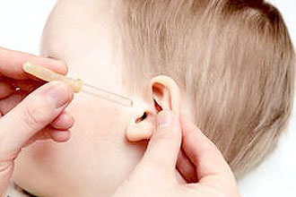 Закапывание препарата ребенку Закапывание камфорного спирта