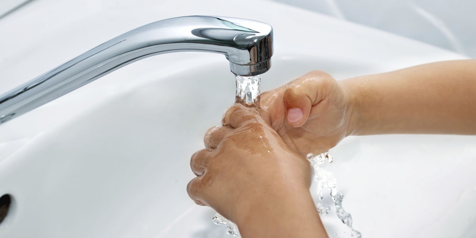 Почему при ожоге газированную воду