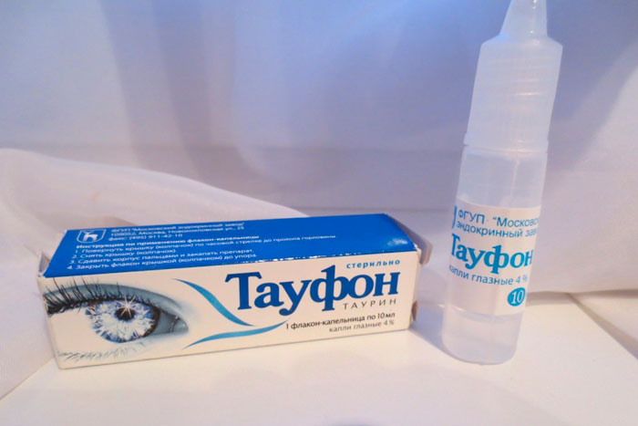 упаковка и флакон капель тауфон